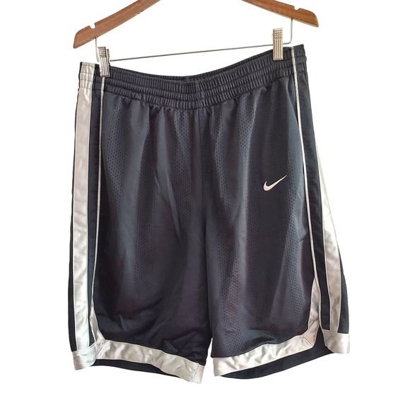Nike Mens Shorts L Black Silver Basketball Athletic Gym Training Mesh - Picture 1 of 6